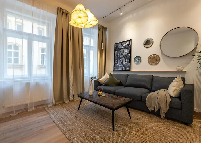 Appartamento Boho Renovated Close To National Theather Praga