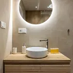 Boho Renovated Close To National Theather Appartement Prague