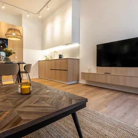Boho Renovated Close To National Theather *